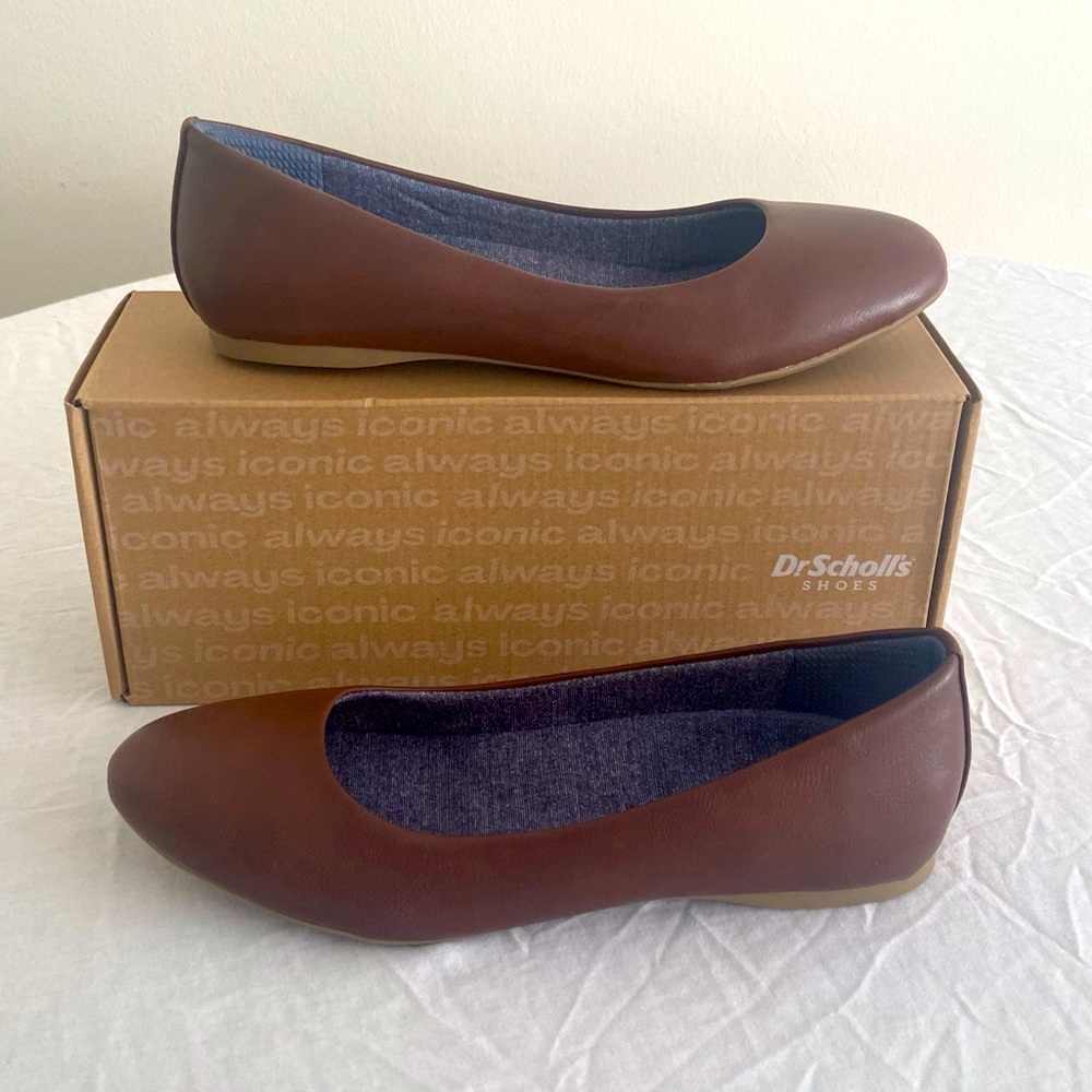 NWT Size 8.5 Dr. Scholl’s dress flats in whiskey brown